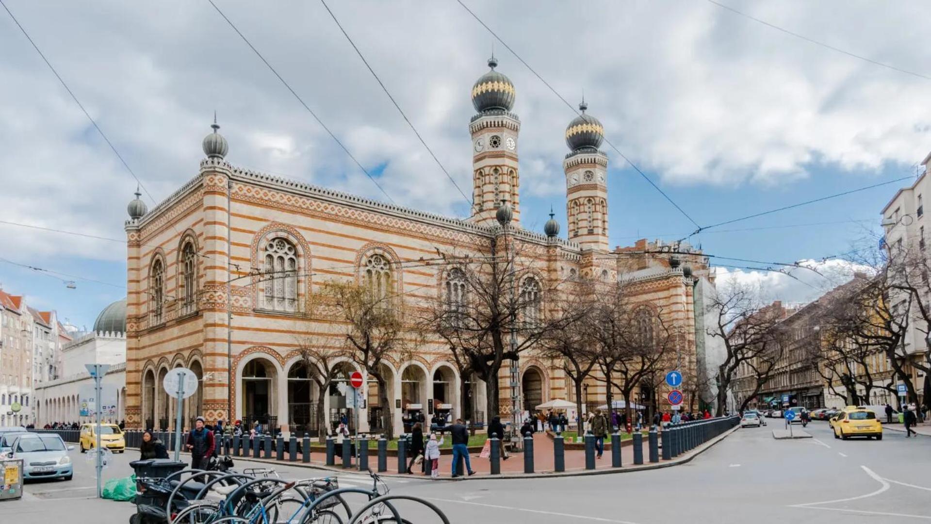 Hidden Gem At Center Next To Gozsdu Garden And Synagogue Apartament Budapesta